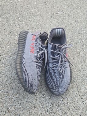 Adidas Yeezy Boost  Sneaker Women Size 7